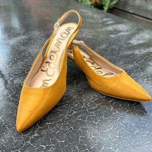 Satin sling backs, sz 9.5